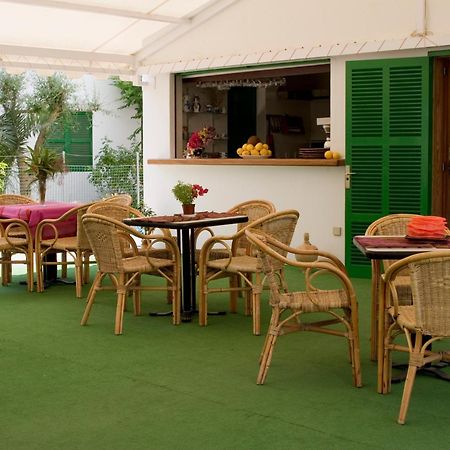Hostal La Ceiba Cala d'Or  Exterior photo