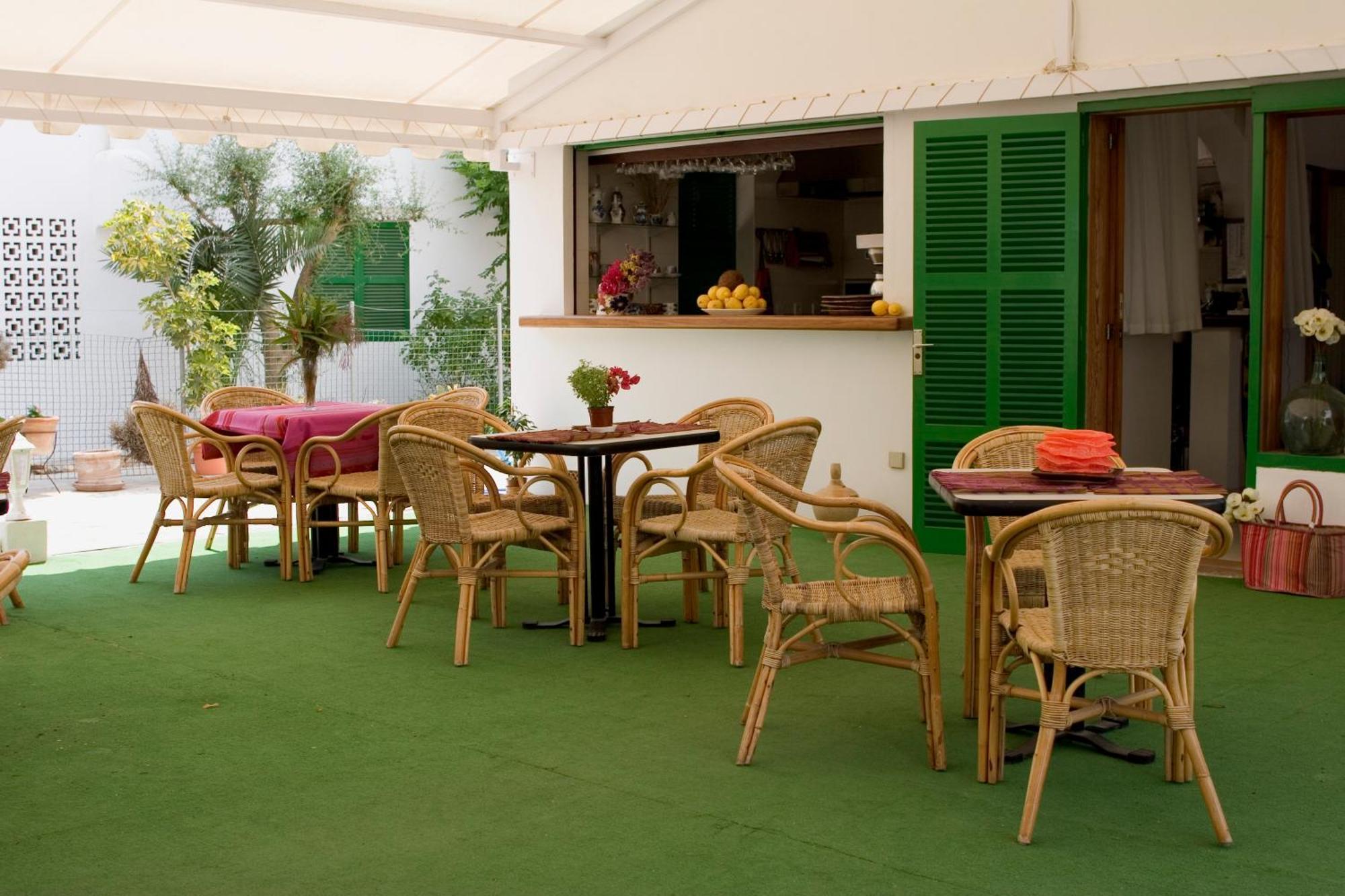 Hostal La Ceiba Cala d'Or  Exterior photo