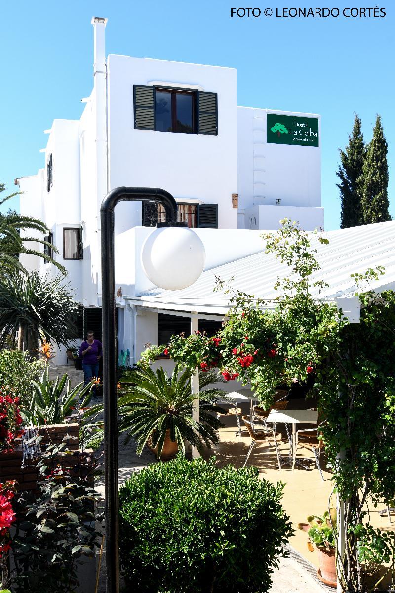 Hostal La Ceiba Cala d'Or  Exterior photo